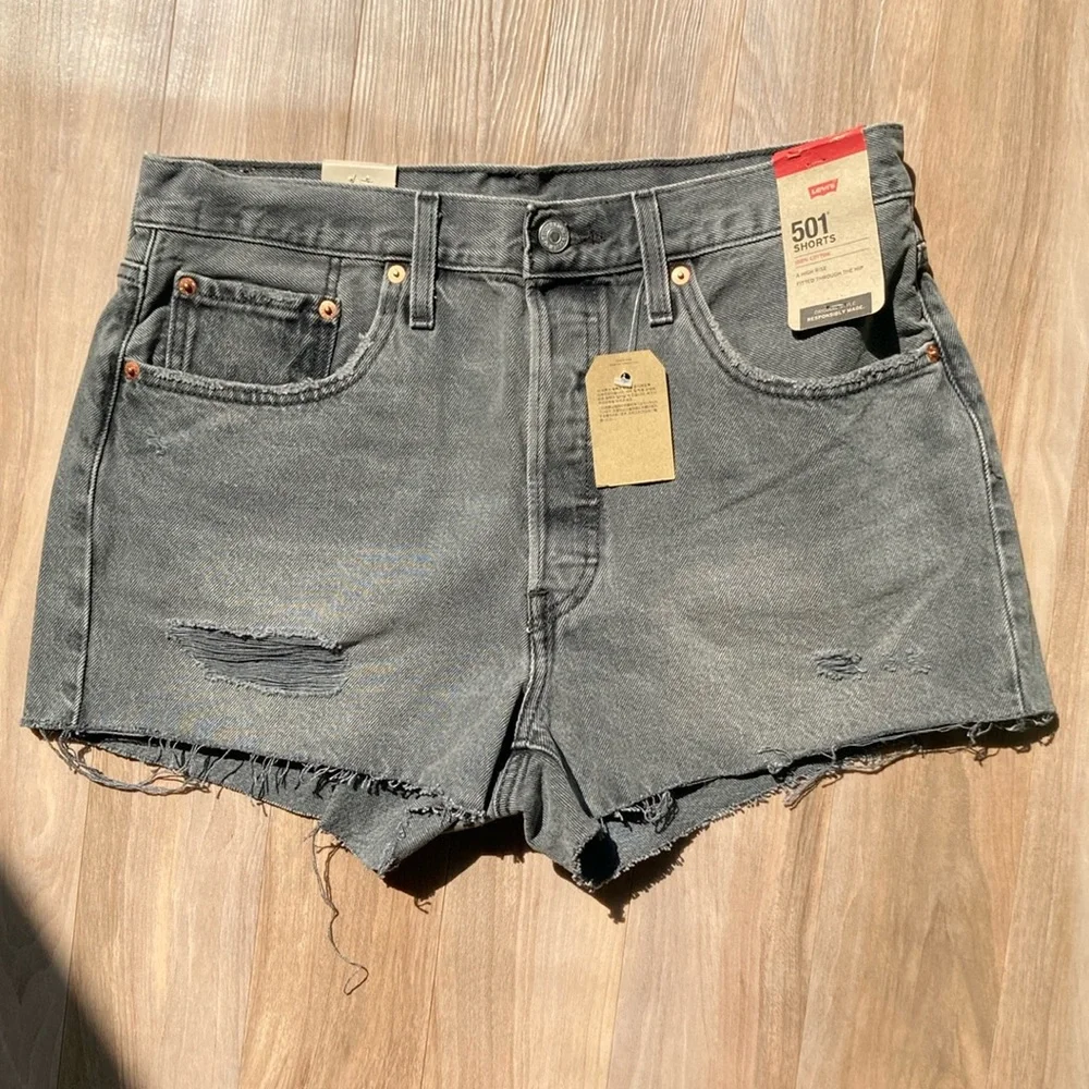 Relisted Levi’s short distressed high rise 501 jean cotton denim cutoff vibe 31 - Picture 3 of 17